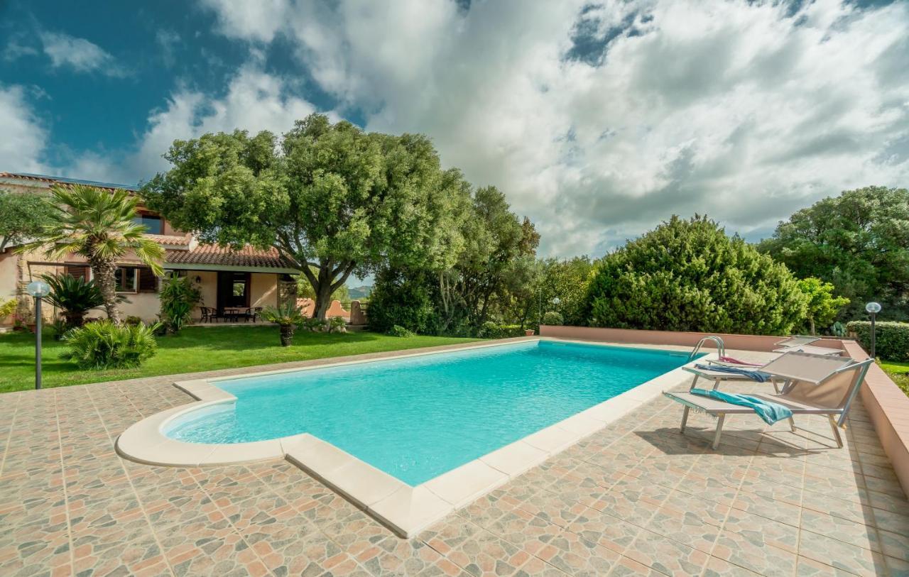 Sardinia Family Villas - Villa Adina With Private Pool In Arzachena Luaran gambar